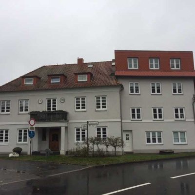 Toller Ausblick!! Schöne 2- Zimmer Wohnung mit Schlossblick