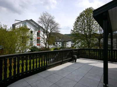 Attraktive und vollständig renovierte 4-Raum-Erdgeschosswohnung in Engelskirchen-Ründeroth