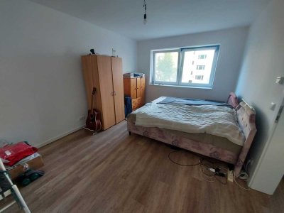Helle und vollständig renovierte 2-Raum-Wohnung mit Balkon in Greifswald Hansestadt