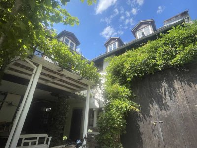 Geräumiges 6-Zimmer-Einfamilienhaus mit EBK in Heidelberg Handschuhsheim