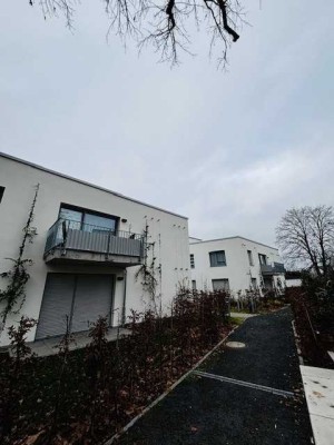 Helle 2-Zimmer-Dachgeschosswohnung in Arheilgen ab sofort frei