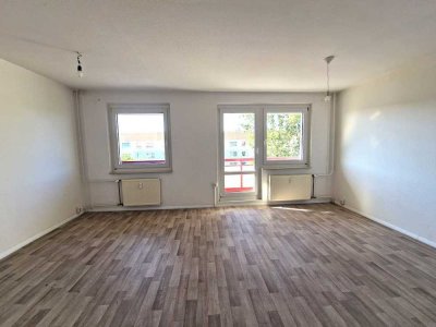 Teilmöblierte 3-Zimmer-Wohnung im 5. Obergeschoss zu vermieten