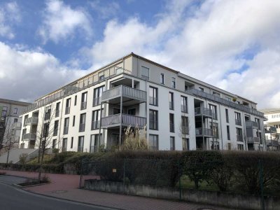 Familienfreundliche, moderne 4-Zimmer-Wohnung mit Balkon und Einbauküche in Sulzbach (Taunus)