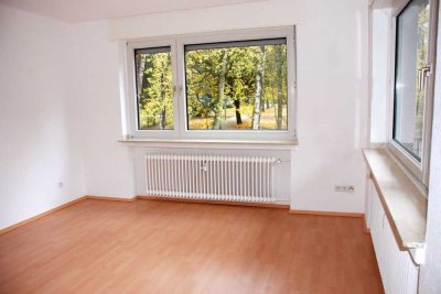 Attraktive helle drei Zimmerwohnung mit Balkon in Wesel- Flüren zu vermieten.