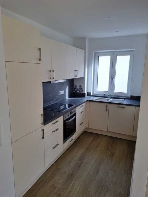 Exklusive Terrassenwohnung mit geh. Innenausstattung und Hobbykeller (+19 qm) in Benediktbeuern