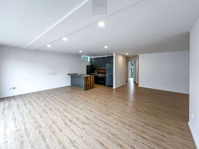 Helle 2,5-Zimmer-Wohnung mit Balkon, Einbauküche & Top-Ausstattung in zentraler Lage von Düren