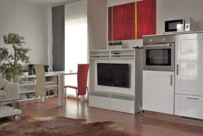 Kernsanierte charmante 2-Zimmer-Dachgeschosswohnung im Herzen von Wilmersdorf