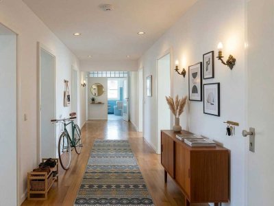 Super Innenstadt- Lage Würzburg 160 qm Premium-Wohnung zum sofortigen Einzug, Sonnenbalkon, Lift