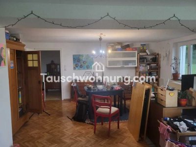 Tauschwohnung: Tausche 2,5 Zimmer Wohnung gegen drei Zimmer