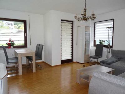 Modern möblierte 2,5 Zimmer Wohnung mit EBK und Balkon in Oberkochen ab sofort frei