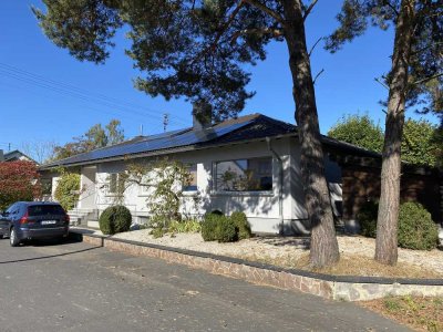 Großer Walmdachbungalow in Wachtberg frei. (ohne Makler)