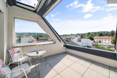 Hochwertig ausgestattete Penthousewohnung mit Terrasse in Toplage