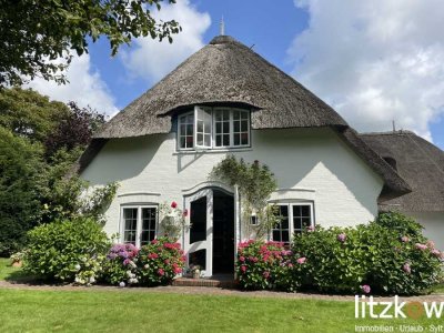 Ein liebreizendes Hausteil, ruhig, großzügig und ganz viel Charme !