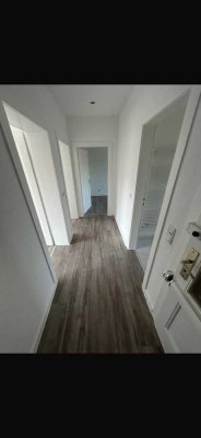 ***Top sanierte 2-Zimmer-Wohnung mit Klimaanlage***