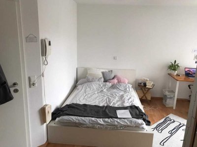 möblierte Untermiete vom 15.03.-30.09.26 mit Option auf Übernahme des Hauptmietverhältnisses gesucht