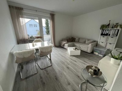 Gemütliche 2 Zimmer mit Einbauküche & Balkon in zentraler Lage