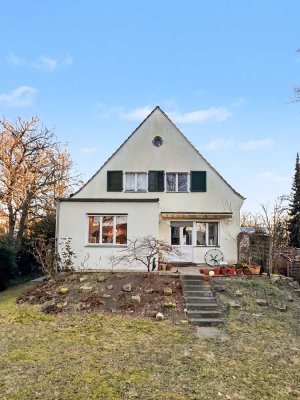 Rarität in Grunewald: Großzügiges Grundstück mit Haus und Entwicklungspotenzial