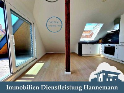 hochwertig 2 Zi. DG-Whg. ca. 33 m², Dachterasse, voll möbliert, Erstbezug nach Vollsanierung, Fus...