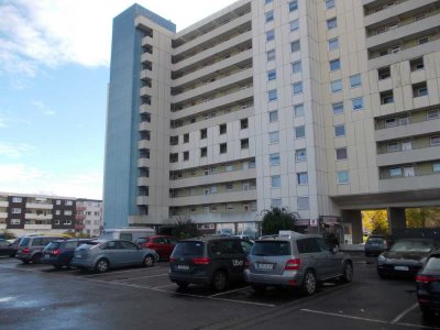 Gut vermietete 3 Zimmer Wohnung mit Balkon und Aufzug in Leverkusen-Manfort