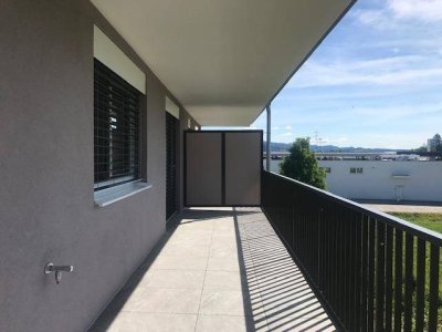 DACHGESCHOSSWOHNUNG NÄHE INFINEON