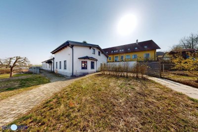 2115 Ernstbrunn, Einfamilienhaus mit 213m² Wfl., Wohnsalon + Galerie + Nebenräume, Gesamtnutzfläche 343m², Garten, Terrasse, Pool, KFZ Stellplätze, Kaufpreis € 399.900,--