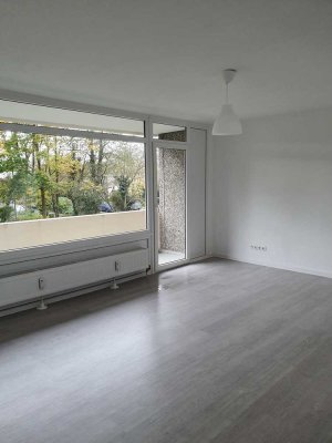 Entdecken Sie stilvolles Wohnen in Koblenz-Karthause! Eine schöne 4 Zimmer Wohnung zum Verkauf.