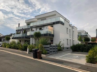 Helle 3-Zimmer Wohnung mit Terrasse und kleinem Garten
