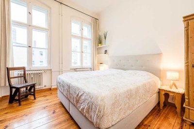 Wohnung und Leben unmittelbar an der Schloßstraße