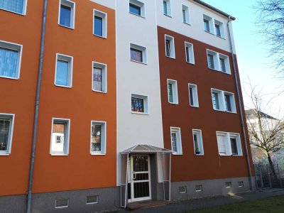 Vollständig renovierte 2,5-Zimmer-Wohnung mit Balkon und EBK in Magdeburg