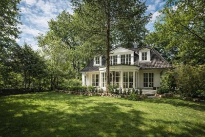 RESERVIERT Architekten-Landhaus in Bestlage Wohldorf-Ohlstedt | 198 m² | Südgrundstück |