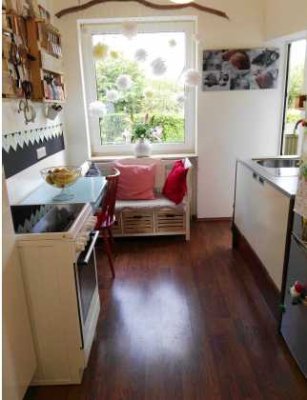 WG-geeignete Wohnung über 2 Etagen mit 2 Balkonen und 2 Eingängen