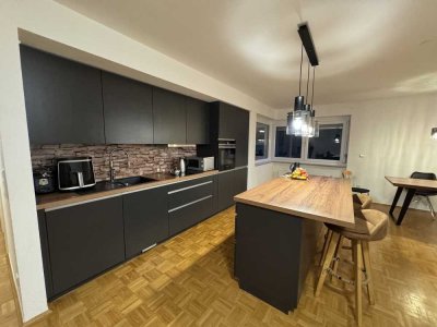 Exklusive 4-Zimmer-Wohnung mit gehobener Innenausstattung mit Balkon und EBK in Heilbronn