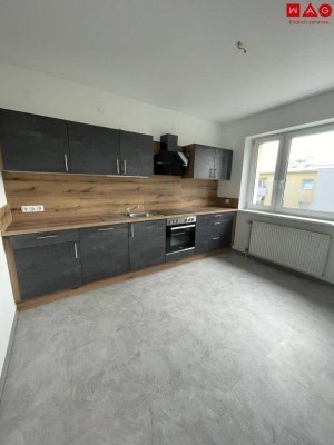 Licht durchflutete 3 Zimmerwohnung mit sonnigem Balkon!