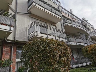 Helle 2-Zimmer-Wohnung in Düsseldorf-Grafenberg mit Balkon und Tiefgarage – möbliert von privat