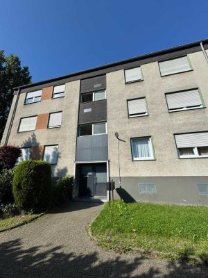 Frisch saniert + renoviert + SCHLÜSSELFERTIG +  direkt an Schule & Grünanlage!