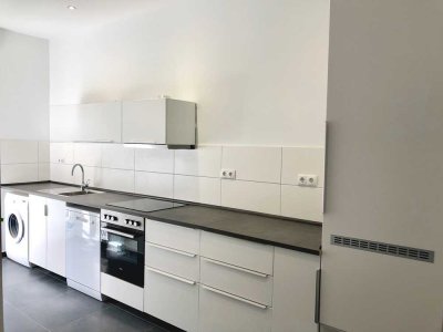Moderne 2er-WG-taugliche Wohnung mit Teilmöblierung