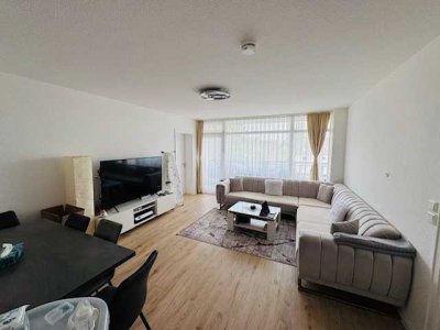 ***EINZIEHEN UND WOHLFÜHLEN - 3 ZIMMER WOHNUNG MIT BALKON  IN KREFELD-HÜLS***