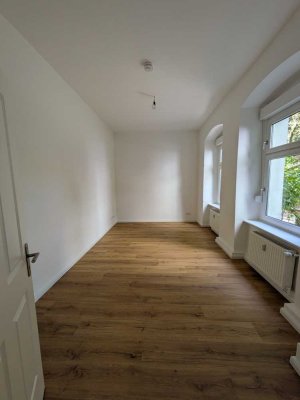 Moderne 2 Zimmer Altbauwohnung nahe Beusselstraße zu vermieten!