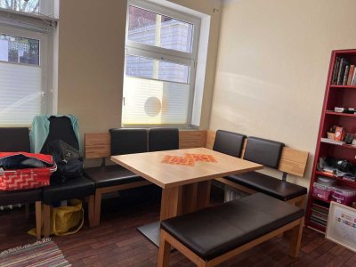 Helle und gemütliche Wohnung mit offenem Charme in zentraler Lage