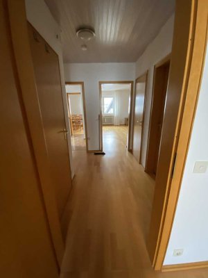 Helle 2,5-Zimmer Dachgeschosswohnung in Odenthal