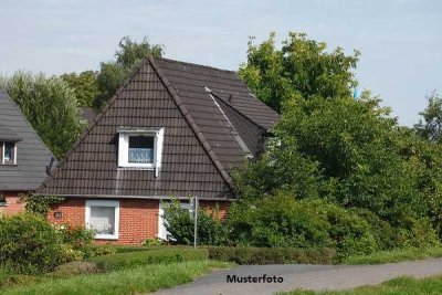 Einfamilienhaus guter, ruhiger Wohnlage mit Berg- und Fernblick