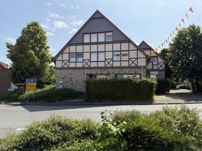 Helle und sehr  grosszügige  Maisonettewohnung  in idyllischer und zentraler Lage