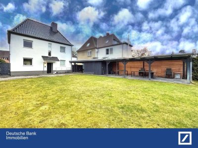 Stadtvilla in Celle mit Solaranlage, Spielplatzanlage, ausgebautem Keller, Carport und Terrasse