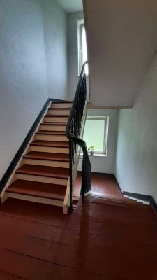 Am Heerbusch 31, 1. OG re.- Schöne 2 Zi.- Whg. zu vermieten