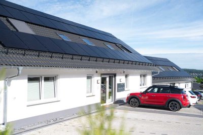 Moderne, barrierefreie Wohnung mit Einbauküche, Balkon