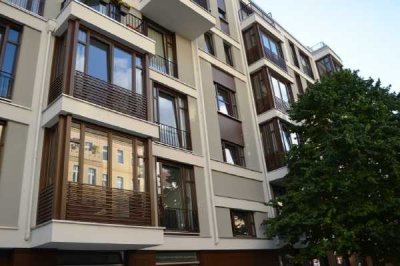 Großzügige Familienwohnung mit eigener Terrasse