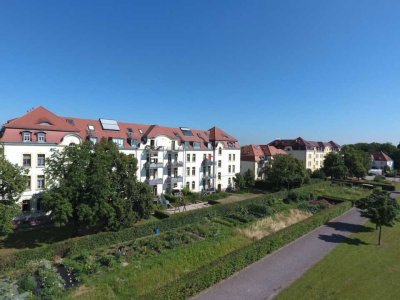 Sehr schöne 4 Zi  Wohnung am Schloßpark Rastatt! Hohe, herrschaftlich anmutende Räume! KERNSANIERT