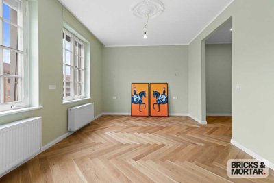 Stilvoll sanierte Altbauwohnung
Jakoberviertel!
Top-Lage, modern & steuerlich attraktiv