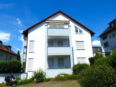 Charmante 3-Zimmer-Wohnung mit Terrasse in zentralem, begehrtem, gewachsenem Wohngebiet in Winnenden