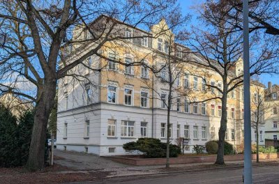 Frisch renovierte 2 - Zimmer - Wohnung in guter Lage